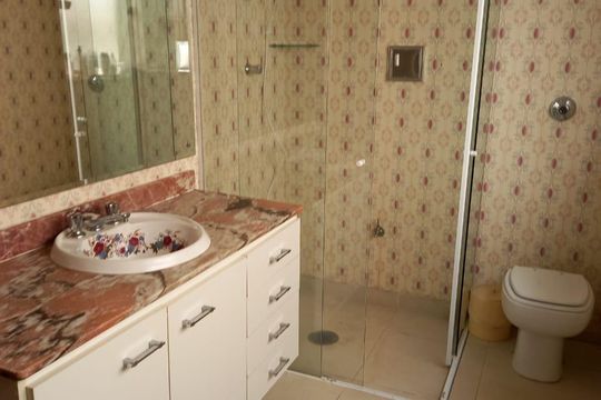 Banheiro de casa à venda com 3 quartos, 180m² em Jardim Franca, São Paulo
