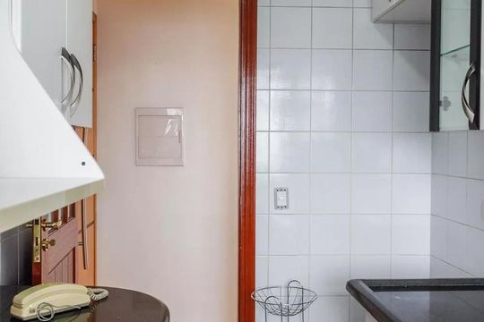 Cozinha de apartamento para alugar com 2 quartos, 60m² em Vila Bertioga, São Paulo