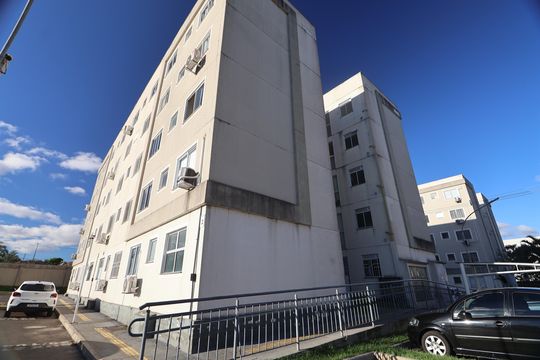 Fachada do bloco de apartamento à venda com 2 quartos, 42m² em Estância Velha, Canoas