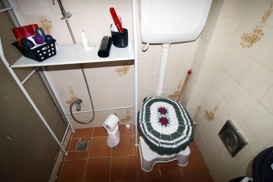 Banheiro de apartamento para alugar com 3 quartos, 150m² em Olaria, Rio de Janeiro