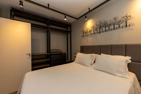 Quarto de apartamento para alugar com 2 quartos, 128m² em Alphaville Industrial, Barueri