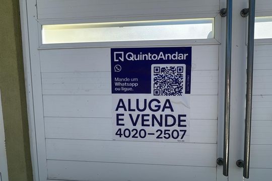 Plaquinha de casa de condomínio para alugar com 4 quartos, 500m² em Barra da Tijuca, Rio de Janeiro