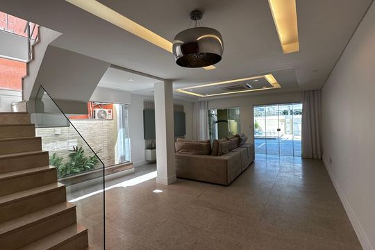 Casa de Condomínio para alugar com 4 quartos, 500m² em Barra da Tijuca, Rio de Janeiro