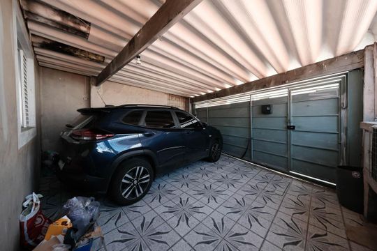 Garagem de casa para alugar com 3 quartos, 125m² em Parque Paineiras, São Paulo