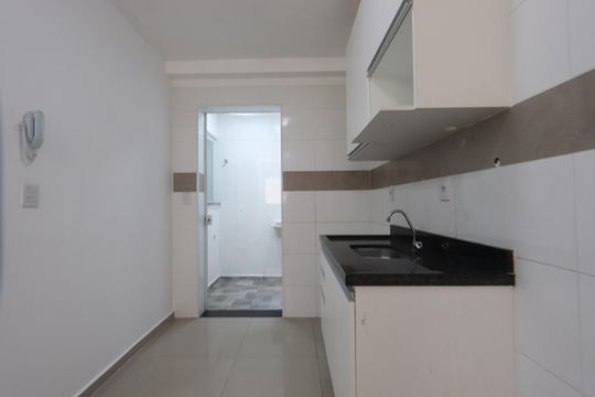 Cozinha de apartamento à venda com 2 quartos, 40m² em Chácara Mafalda, São Paulo