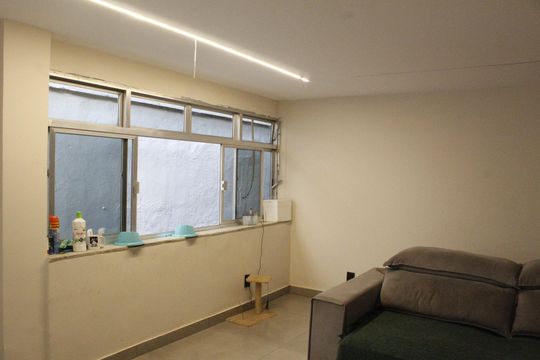 Sala de casa à venda com 4 quartos, 400m² em Tijuca, Rio de Janeiro