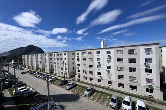 Quarto 1 - Vista de apartamento à venda com 2 quartos, 43m² em Vargem Pequena, Rio de Janeiro