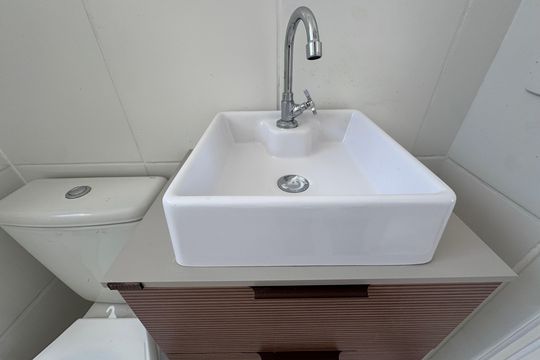 Banheiro Social de apartamento à venda com 2 quartos, 43m² em Vargem Pequena, Rio de Janeiro