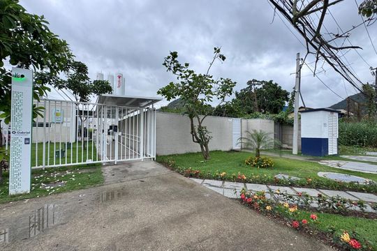 Fachada Condomínio de apartamento à venda com 2 quartos, 43m² em Vargem Pequena, Rio de Janeiro