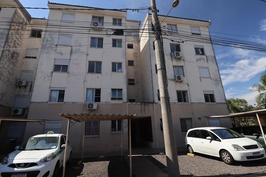 Fachada do bloco de apartamento para alugar com 2 quartos, 42m² em Marechal Rondon, Canoas