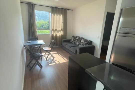 Sala/cozinha de apartamento à venda com 2 quartos, 45m² em Vargem Pequena, Rio de Janeiro