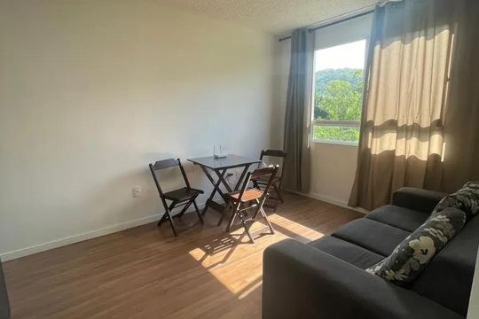 Sala de apartamento à venda com 2 quartos, 45m² em Vargem Pequena, Rio de Janeiro