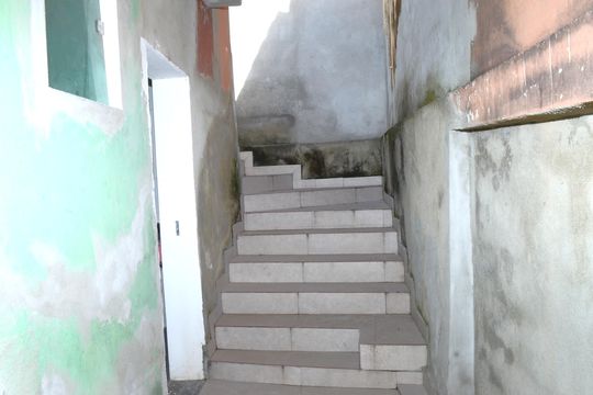 Escada de casa à venda com 2 quartos, 180m² em Dom Silverio, Belo Horizonte