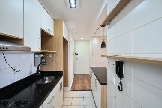 Cozinha de apartamento para alugar com 2 quartos, 42m² em Vila Andrade, São Paulo