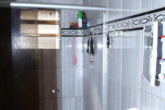 Banheiro de casa à venda com 2 quartos, 180m² em Dom Silverio, Belo Horizonte
