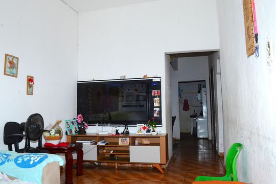 Sala de casa à venda com 2 quartos, 180m² em Dom Silverio, Belo Horizonte