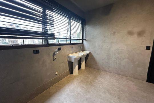Área de Serviço de apartamento para alugar com 4 quartos, 300m² em Alphaville Industrial, Barueri