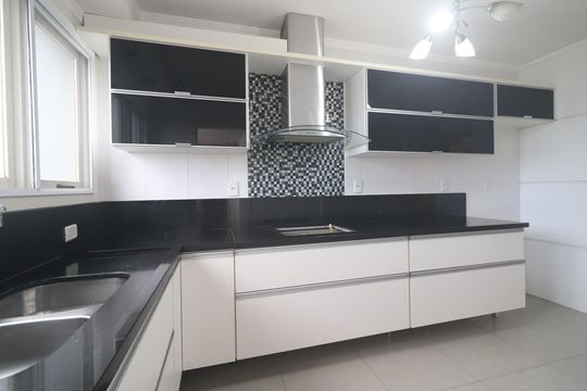 Cozinha de apartamento à venda com 3 quartos, 110m² em Vila Nova, Novo Hamburgo