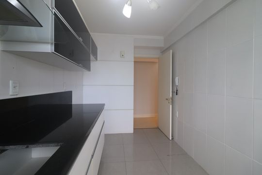 Cozinha de apartamento à venda com 3 quartos, 110m² em Vila Nova, Novo Hamburgo