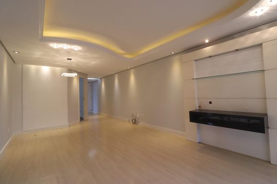 Sala de apartamento à venda com 3 quartos, 110m² em Vila Nova, Novo Hamburgo
