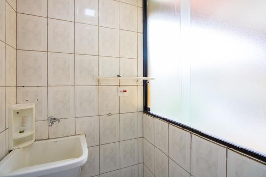 Área de serviço de apartamento para alugar com 2 quartos, 62m² em Vila Lutécia, Santo André