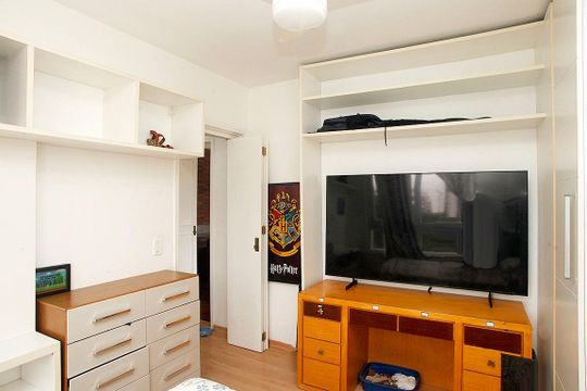 Quarto 1 de apartamento à venda com 2 quartos, 100m² em Petrópolis, Porto Alegre