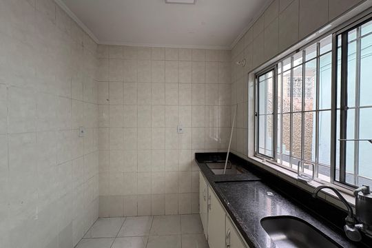 Cozinha da Edícula  de casa à venda com 3 quartos, 273m² em Vila Pereira Barreto, São Paulo