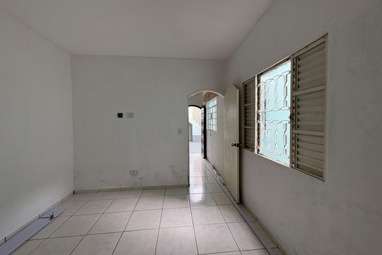 Quarto da Edícula  de casa à venda com 3 quartos, 273m² em Vila Pereira Barreto, São Paulo