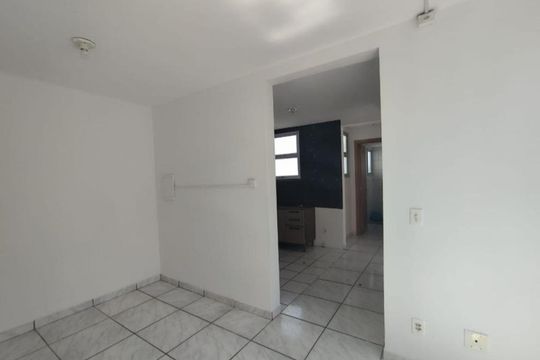 Apartamento à venda com 2 quartos, 48m² em Olaria, Canoas