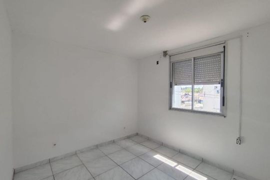 Apartamento à venda com 2 quartos, 48m² em Olaria, Canoas
