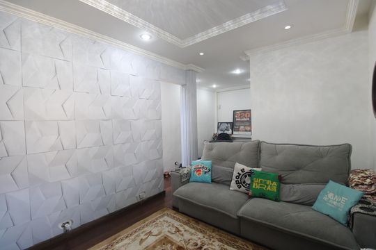 Sala de casa para alugar com 3 quartos, 380m² em Taquara, Rio de Janeiro