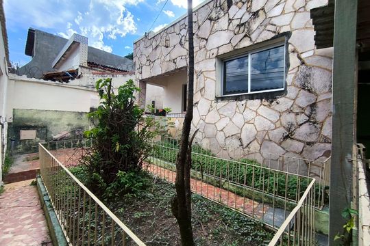Casa à venda com 3 quartos, 420m² em São Geraldo, Belo Horizonte