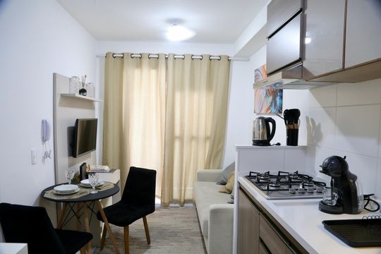 Sala de kitnet/studio para alugar com 1 quarto, 28m² em Jardim Caravelas, São Paulo
