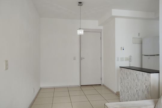 Sala de apartamento para alugar com 2 quartos, 60m² em Jacarepaguá, Rio de Janeiro