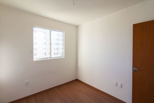 Quarto 1 de apartamento à venda com 2 quartos, 45m² em Fátima, Canoas
