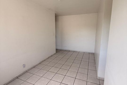 Apartamento para alugar com 2 quartos, 48m² em Cosmos, Rio de Janeiro