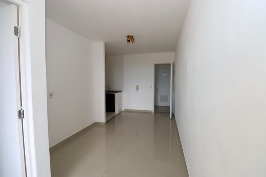 Sala de apartamento para alugar com 1 quarto, 55m² em Nova Brasilia, Salvador