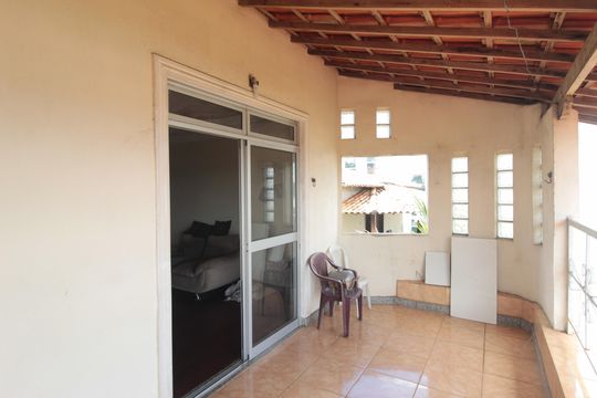 Varanda de casa à venda com 4 quartos, 450m² em Jardim Atlântico, Belo Horizonte