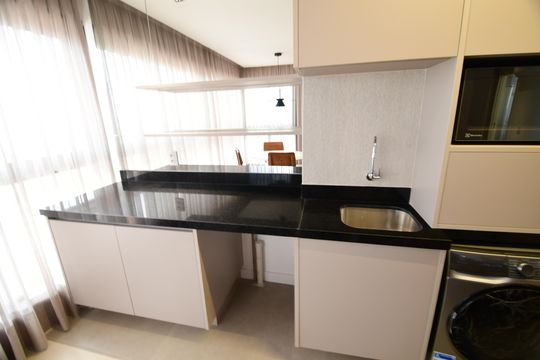 Cozinha de kitnet/studio para alugar com 1 quarto, 50m² em Nova Campinas, Campinas
