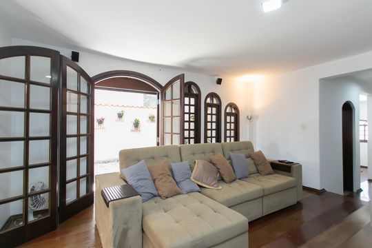 Sala de casa à venda com 3 quartos, 299m² em Vila Zefira, São Paulo