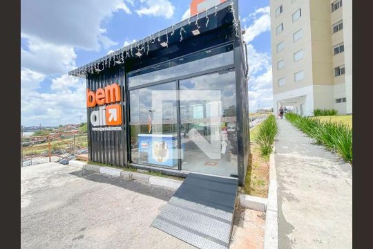 Apartamento à venda com 2 quartos, 52m² em Padroeira, Osasco