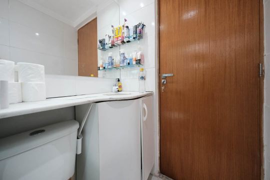 Banheiro de apartamento à venda com 2 quartos, 44m² em Vila Silvia, São Paulo
