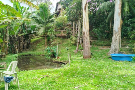 Quintal de casa à venda com 4 quartos, 1008m² em Recreio da Borda do Campo, Santo André