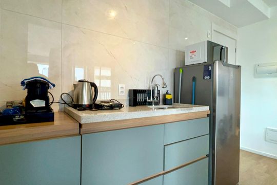 Cozinha de kitnet/studio para alugar com 1 quarto, 42m² em Pinheiros, São Paulo
