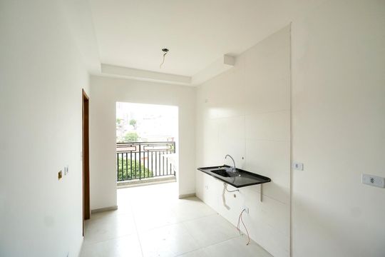 Sala e cozinha de apartamento para alugar com 1 quarto, 29m² em Penha de França, São Paulo