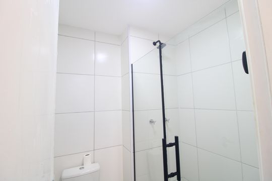 Banheiro de apartamento para alugar com 2 quartos, 38m² em Vila Isa, São Paulo