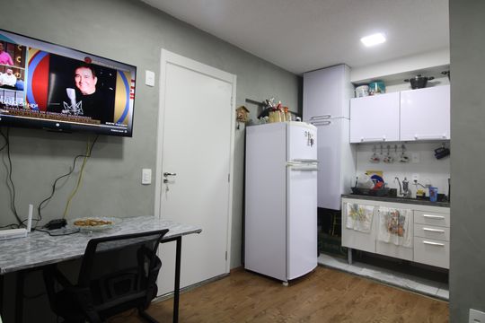 sala de apartamento para alugar com 2 quartos, 38m² em Vila Campanela, São Paulo