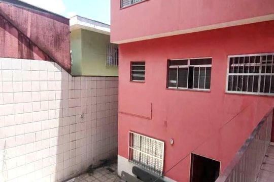 Área de serviço de casa à venda com 6 quartos, 250m² em Bela Vista, Osasco