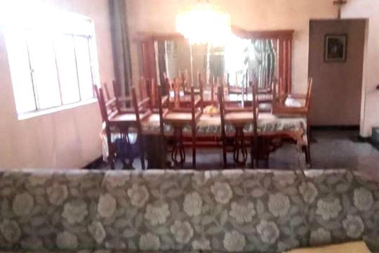 Sala de casa à venda com 6 quartos, 250m² em Bela Vista, Osasco