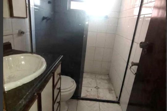 Banheiro de casa à venda com 6 quartos, 250m² em Bela Vista, Osasco